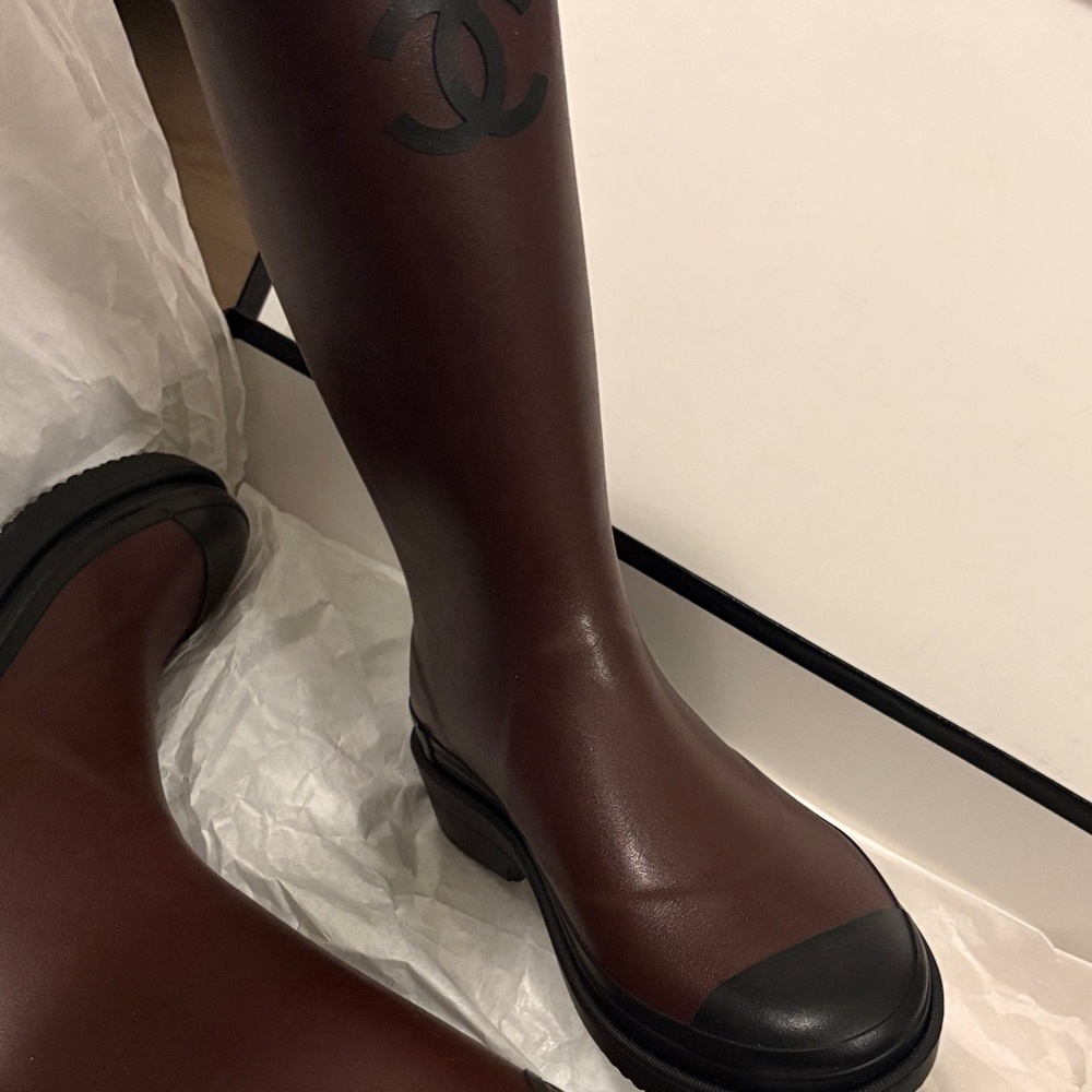 CHANEL Burgundy Rubber Rain Boots with Black Trim- Brand NEW - Picture 2 of 5